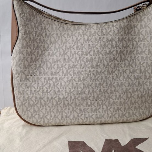 Michael Kors τσάντα χειρός και χιαστί σαν καινούργιο, μπεζ