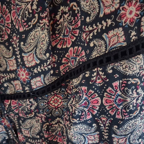 Attrattivo Maxi Dress like new, viscose, black with pink and blue pattern