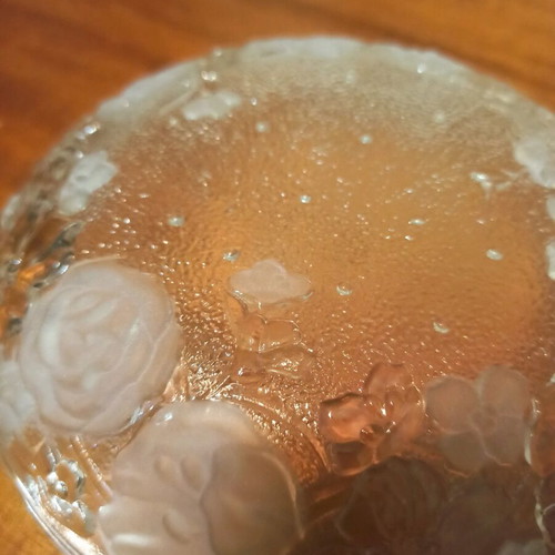 Serving plates like new, set of 4 with embossed floral design