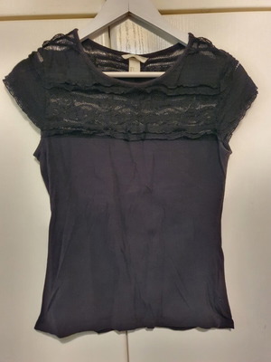 Μαύρο τοπ με δαντέλα H&M σαν καινούργιο, μέγεθος S