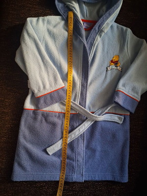 Disney boys' robe size 6, fleece fabric