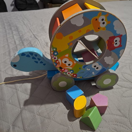 J'adore Wooden Pull-Along Turtle Toy used, shape sorter missing one shape