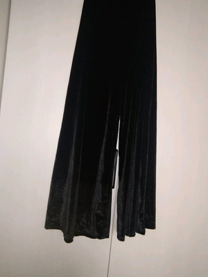 Black Velvet Pants like new, size M