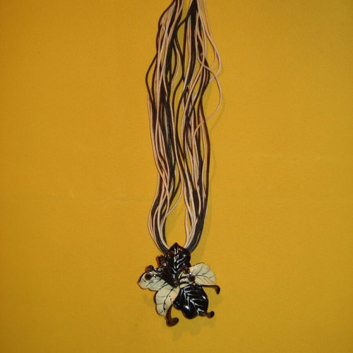 Short necklace like new