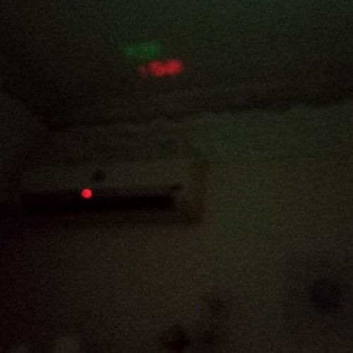 Electronic clock like new, digital table type