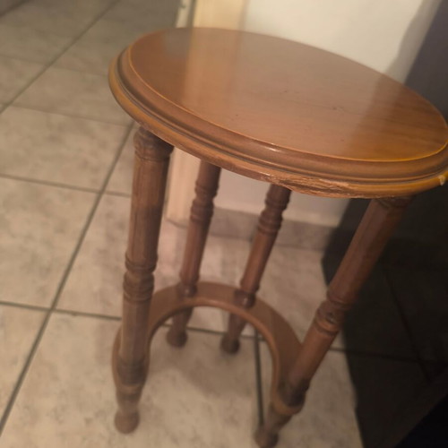 Auxiliary table like new