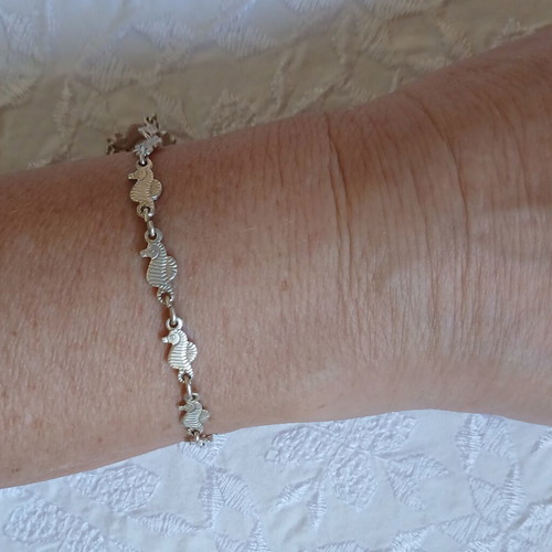 925 silver bracelet with seahorses