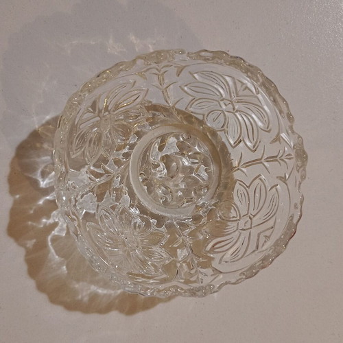 Small glass bowls with flowers and leaves used, set of 4