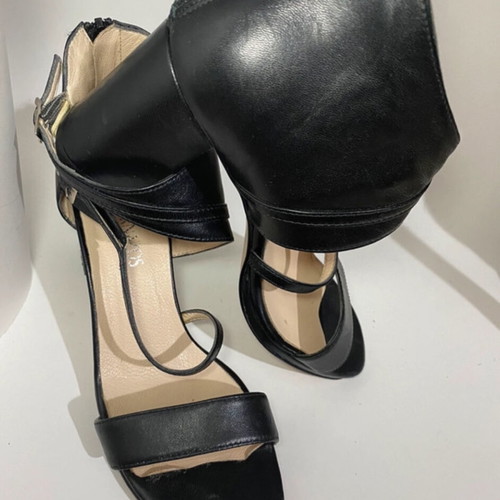 Bournazos leather sandals used in excellent condition
