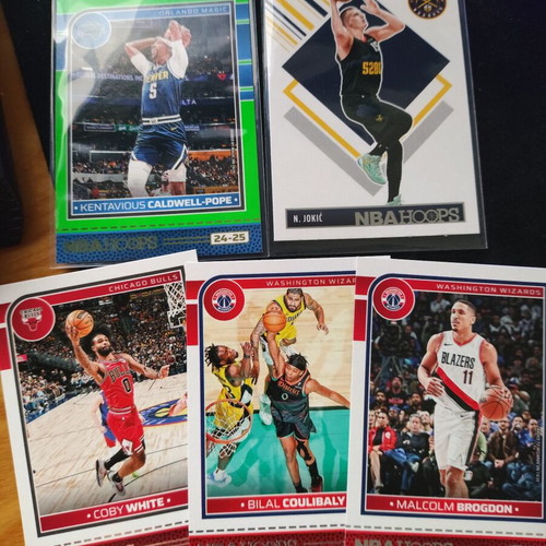 Multi lot NBA and football base inserts cards