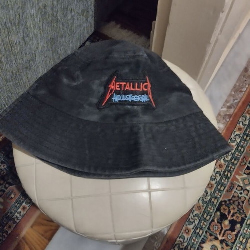 Metallica hat used, black and blue