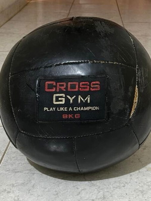 Cross Gym 8 kg exercise ball used, leather