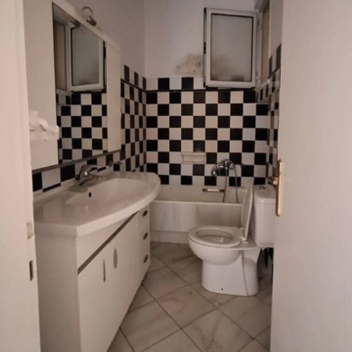 Apartment 132 sqm in Piraeus, 3 bedrooms, 1st floor, good condition