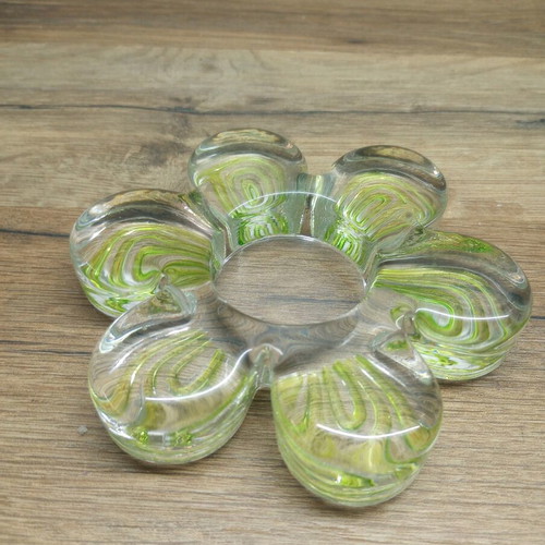Glass Daisy Tealight Candle Holder like new with green shades