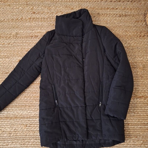 Stradivarius women's medium-length jacket like new, black, thick with high collar