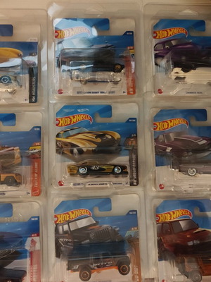 Hot Wheels Super Treasure Hunt new