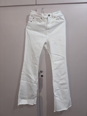 Stradivarius white flared pants like new, size M 38 10