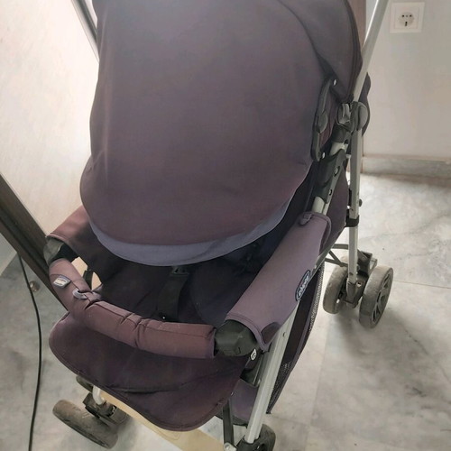 3-in-1 Chicco stroller, car seats and carrycot used
