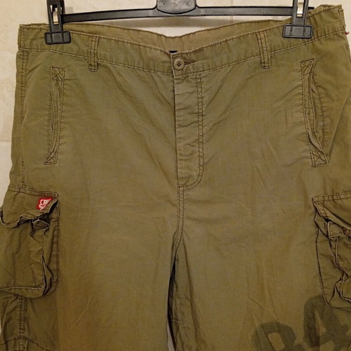 Criminal cargo shorts