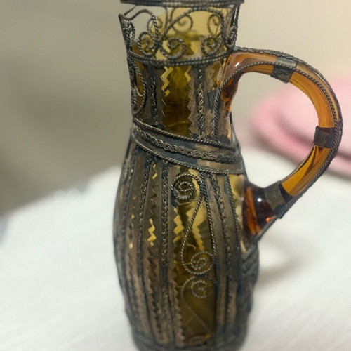 Κανάτα vintage μεταχειρισμένη, μόνο για διακόσμηση με σπασμένο γυαλί