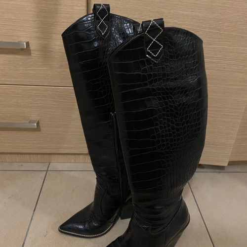 Iris luxury cowboy boots nearly new, black, size 37