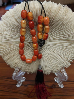 Worry beads from red coral root like new with 21+1 beads and silver elements