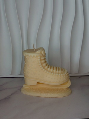 Ice Skate Christmas Candle new handmade soy candle