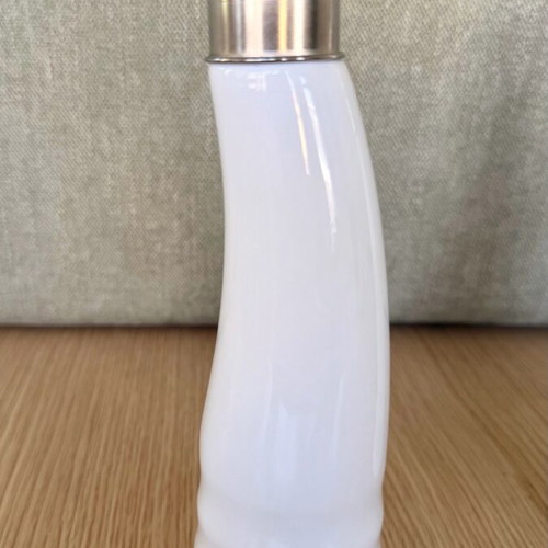 White oil and vinegar bottles new, minimal design, set of 2