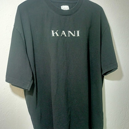 Kani T-shirt like new, black with silver sign, size XL