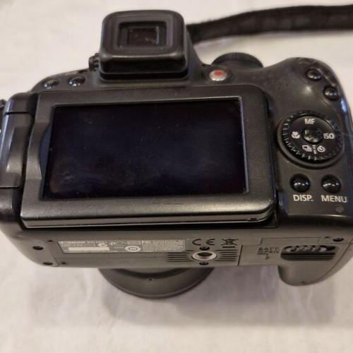 Canon PowerShot SX1 IS digital camera, 20x optical zoom, Full HD
