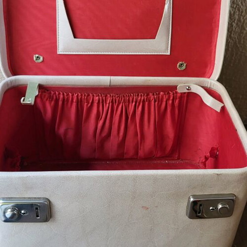 Neseser from 1979 used