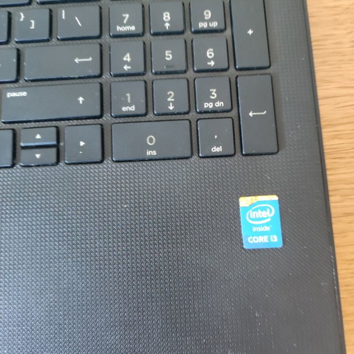 HP 15-bs150nv Laptop 15.6” Intel Core i3-5005U 4GB RAM Windows 10 like new with charger