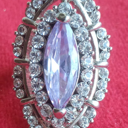 Vintage ring with amethyst and zircon stones like new