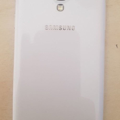 Samsung Galaxy S4 I9505 used with broken screen for parts