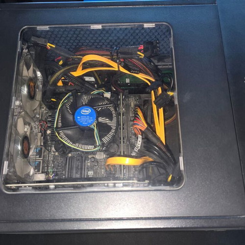 Pc Desktop Intel Core i3 8100 like new, 8GB Ram, SSD 250GB, MSI GTX 1650 Super
