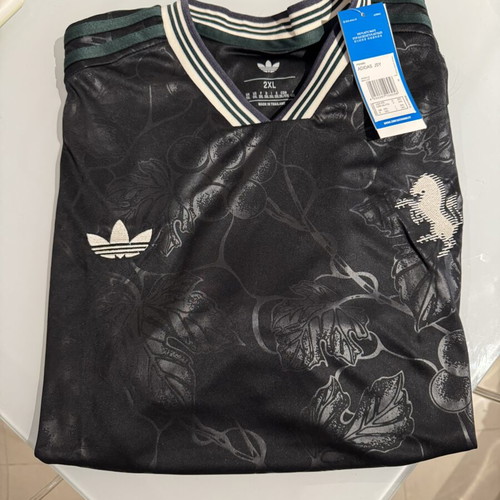 Juventus Away Jersey 25/26 Size 2XL New Authentic