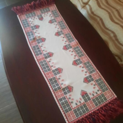Embroidered table runner like new