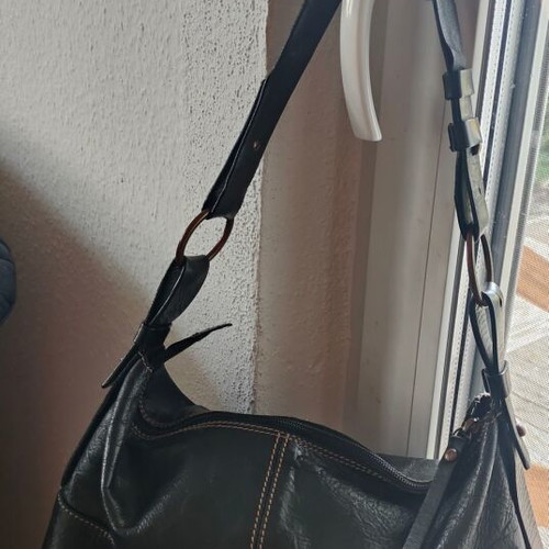 Coccinelle leather shoulder bag like new, black