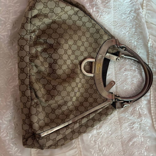 Gucci bag excellent condition