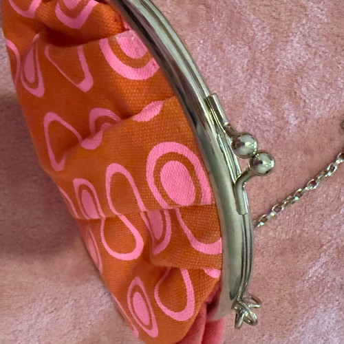 Shoulder crossbody bag like new with chain, red pink