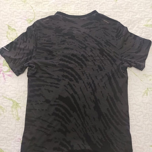 Nike T-shirt medium used, black