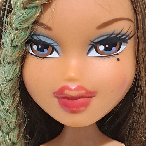 Bratz Tokyo A-go-go Yasmin (1st ed) used, nude with flaws