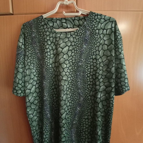 Women's t-shirts pack size XL like new, set of 3