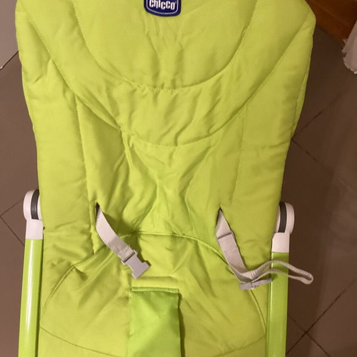 Chicco Pocket Relax baby bouncer lime green like new