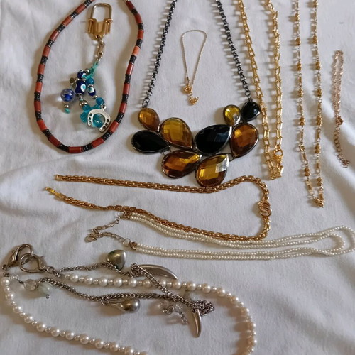 Bijoux used, assorted pack