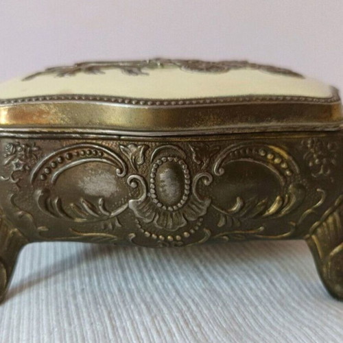 Bronze carved jewelry box used, 11x7 cm
