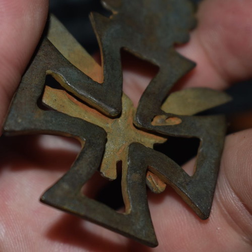 Luftwaffe Iron Cross used ww2 personal item