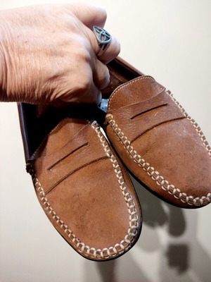 Tod's women's loafers like new, brown tan