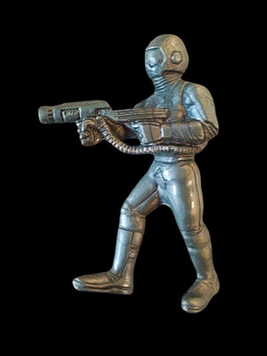 Mikrodynami O Flogovolos figure like new, olive color
