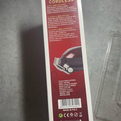 Kemei KM-2600 hair clipper new with accessories and free combs